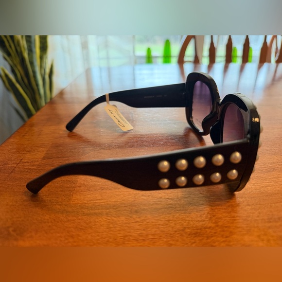 Circus NY by Sam Edelman Womens Large Square Sunglasses with Pearl Detail - Picture 6 of 12